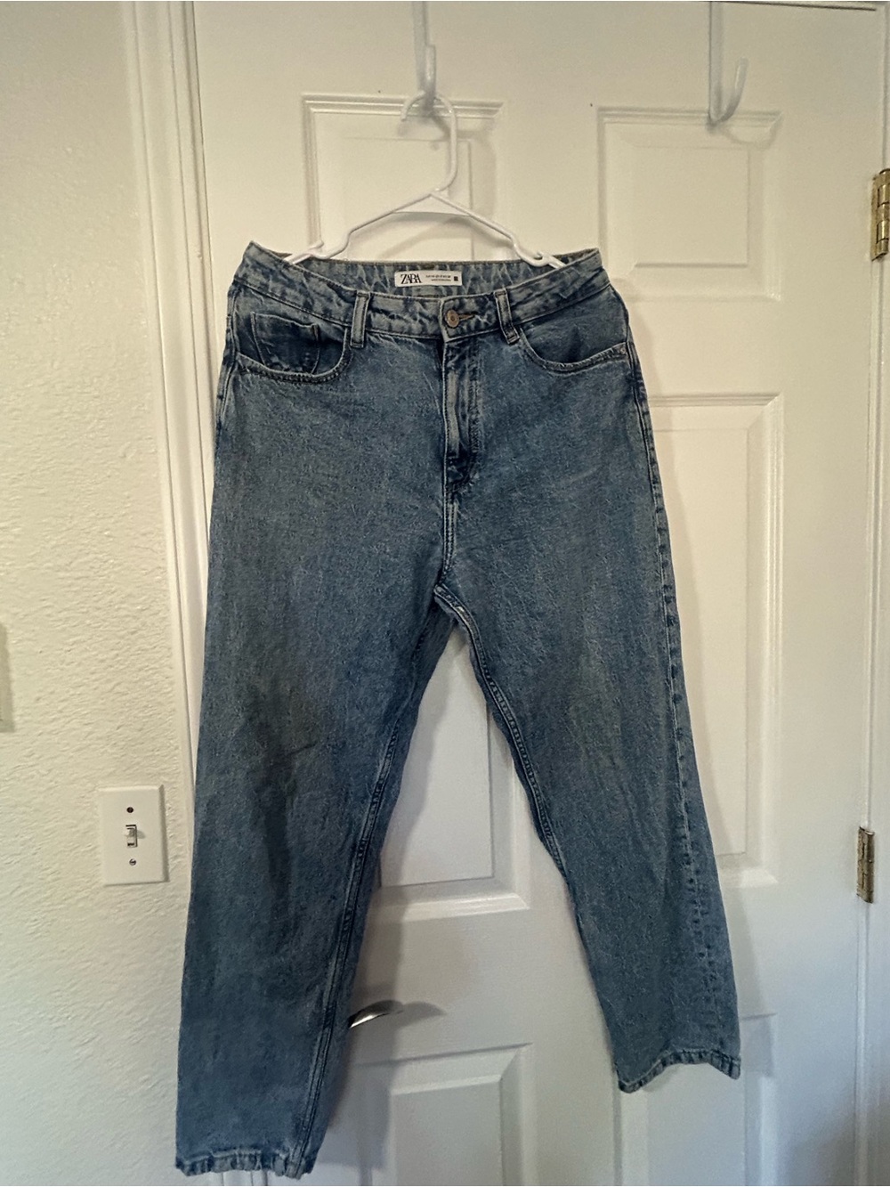 Zara Relaxed Fit Blue Denim Jeans